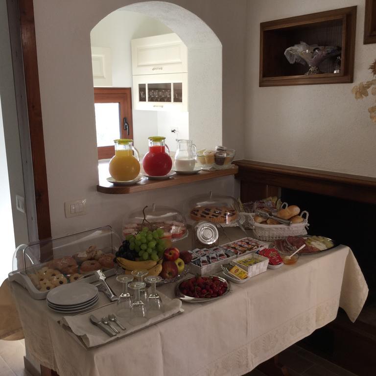 Il Giardino Di Daniela Bed & Breakfast San Teodoro  Eksteriør bilde
